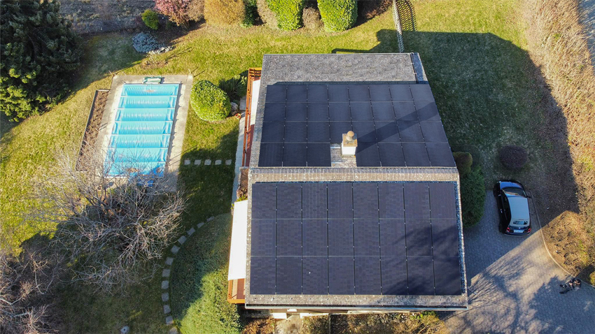 mise en place d'une installation de panneaux photovoltaiques en suisse