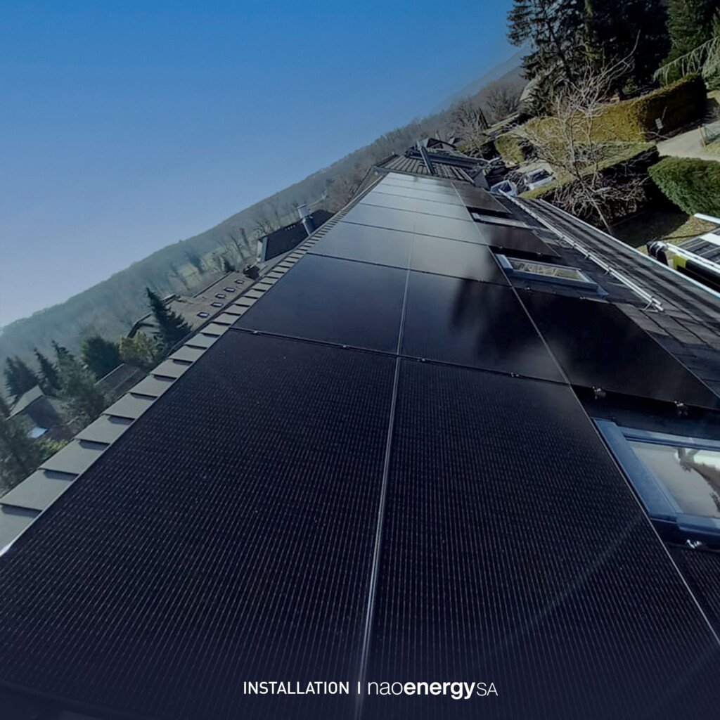 Panneaux photovoltaïques maison suisse toit haute gamme, conçus pour maximiser l'efficacité énergétique et réduire les coûts d'électricité. devis gratuit suisse romande Genève, Lausanne, Fribourg Neuchâtel Yverdon-les-Bains Sion Montreux Vevey