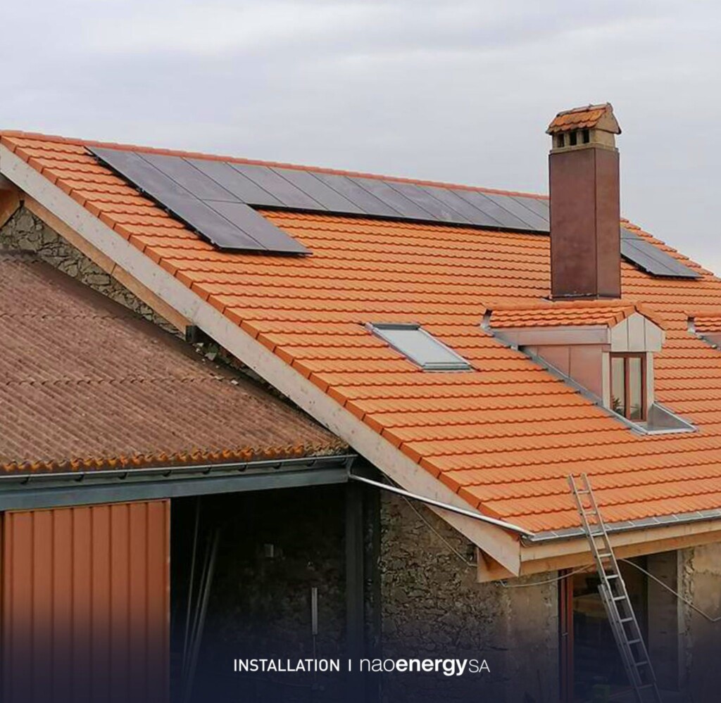 Panneaux photovoltaïques pour domicile, conçus pour maximiser l'efficacité énergétique et réduire les coûts d'électricité. Installation disponible dans les principales villes de Suisse romande, notamment Genève, Lausanne, Fribourg, Neuchâtel, Yverdon-les-Bains, Sion, Montreux et Vevey.