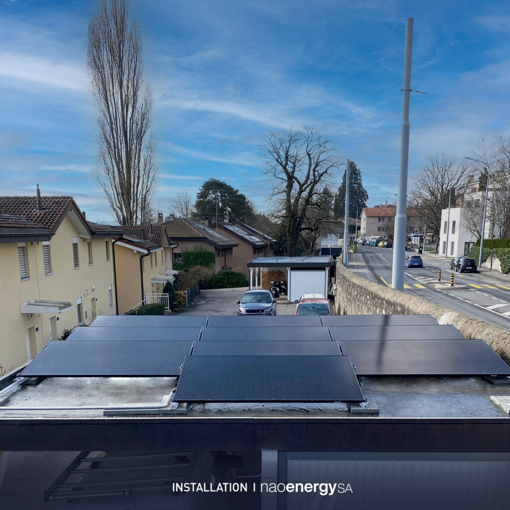 Panneaux photovoltaïques maison suisse toit haute gamme, conçus pour maximiser l'efficacité énergétique et réduire les coûts d'électricité. devis gratuit suisse romande Genève, Lausanne, Fribourg Neuchâtel Yverdon-les-Bains Sion Montreux Vevey