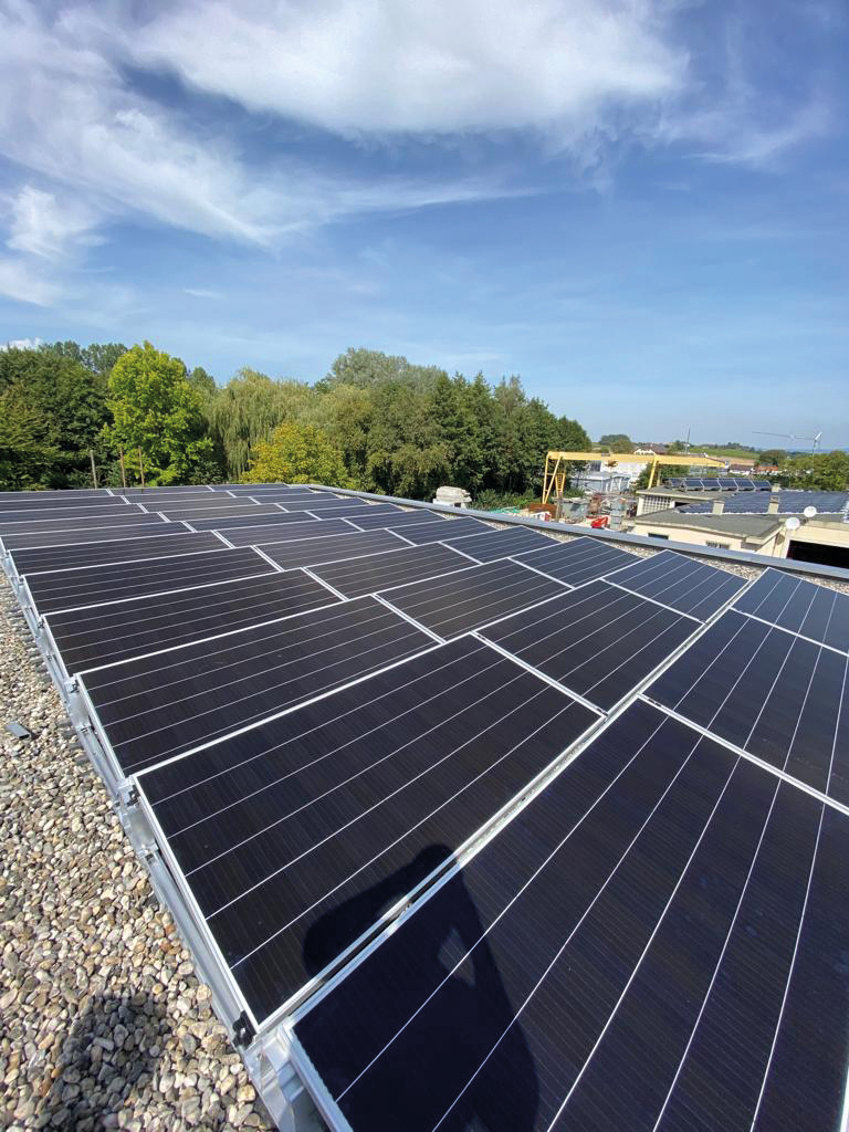 mise en place d'une installation de panneaux photovoltaiques en suisse