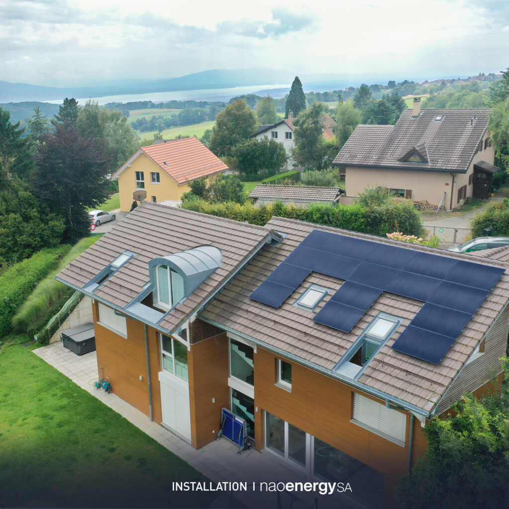 Panneaux photovoltaïques pour domicile, conçus pour maximiser l'efficacité énergétique et réduire les coûts d'électricité. Installation disponible dans les principales villes de Suisse romande, notamment Genève, Lausanne, Fribourg, Neuchâtel, Yverdon-les-Bains, Sion, Montreux et Vevey.