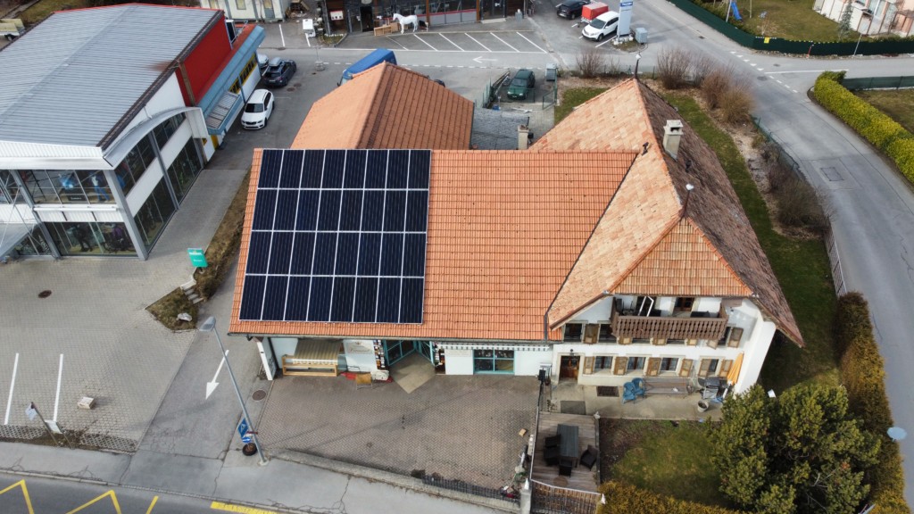 Installation solaire pour une entreprise à Fribourg