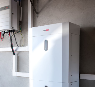 batterie de stockage installée par naoenergy à Genève