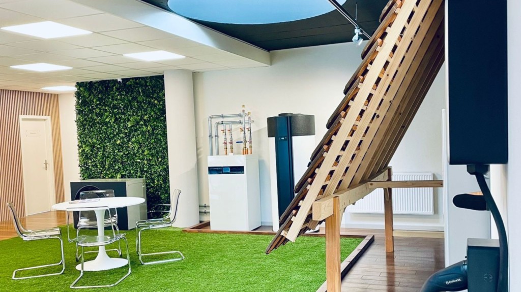 Showroom naoenergy à Renens avec panneaux solaires et pompes à chaleur