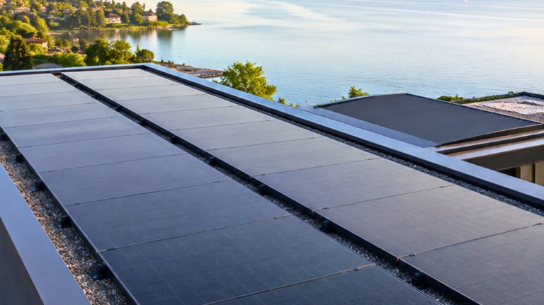 Tarif de rachat solaire dès 2027 : ce qui change pour les propriétaires en Suisse
